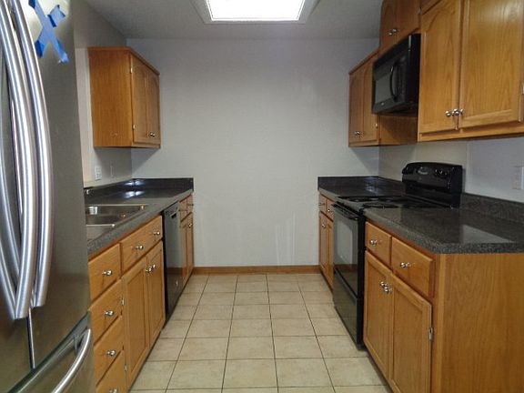 5th image of 333 Oak Center Pl