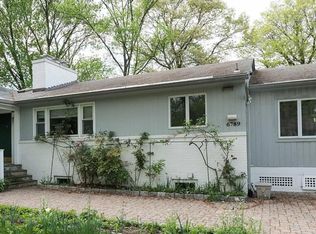 6789 Little Falls Rd, Arlington, VA 22213