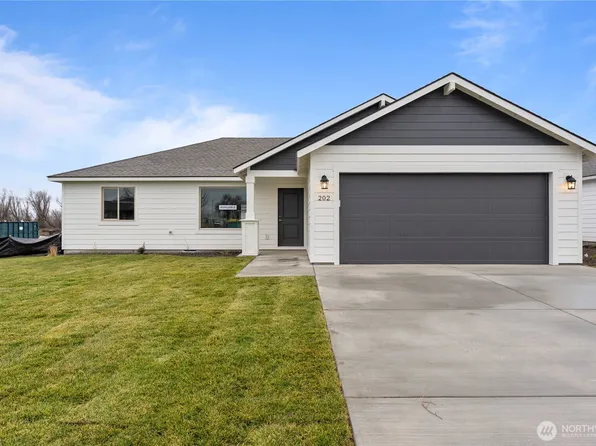 202 N Sandy Loop, Moses Lake, WA 98837