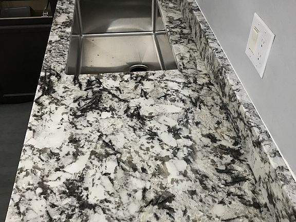 5th image of 11821 W Foothill Dr