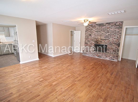 3rd image of 3745 Warwick Blvd APT 5