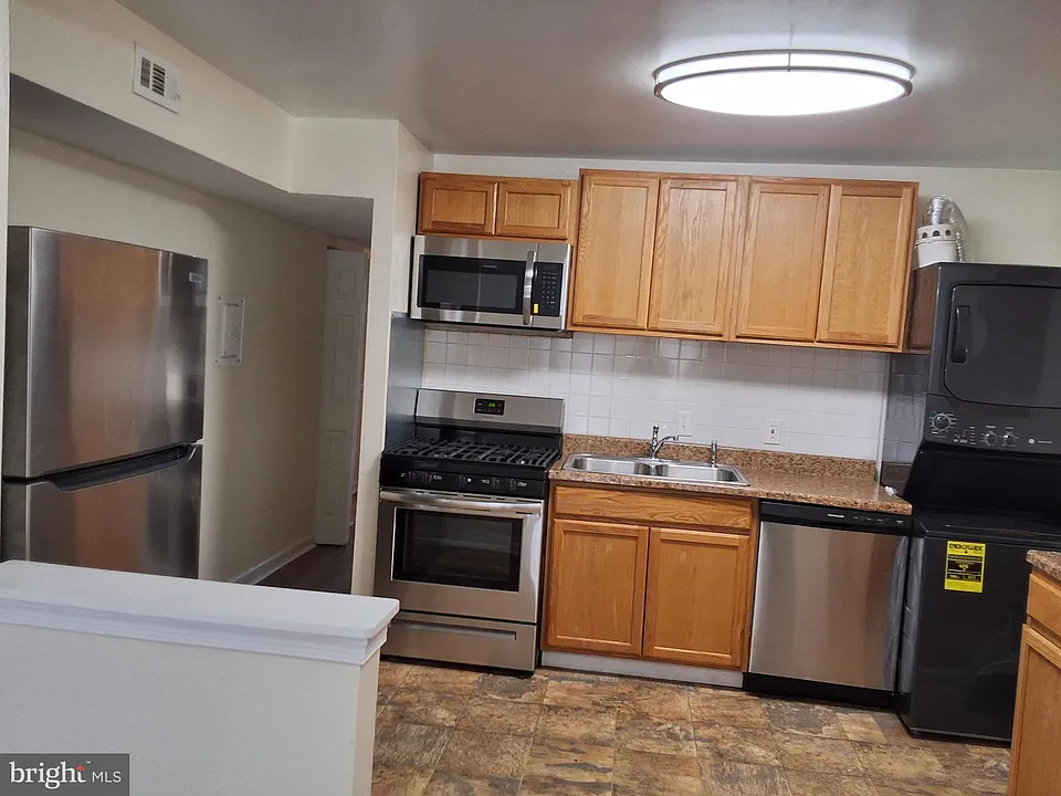 8417 Greenbelt Rd #201