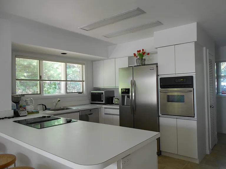 32 Scrimshaw Dr — Photo 2