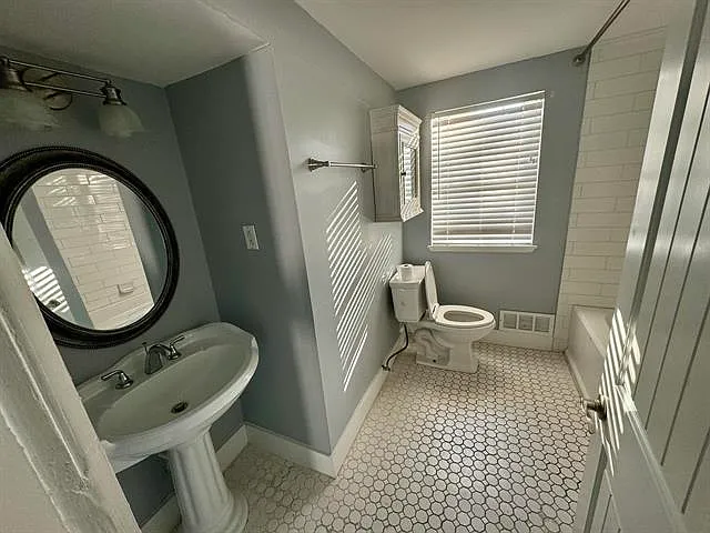 690 McConnell St — Photo 7