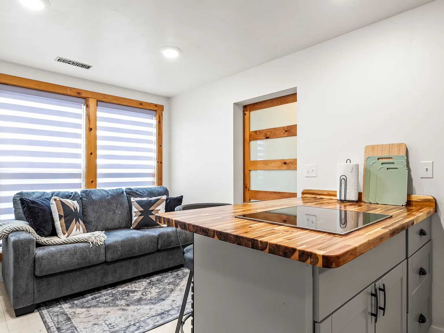 1 bed, 700 sqft, $1,795 — Photo 3