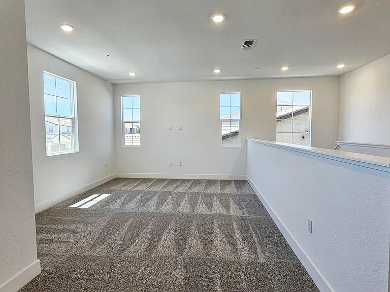 2nd floor loft