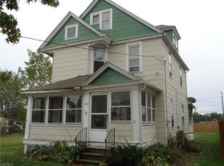 352 Maple St, Elyria, OH 44035