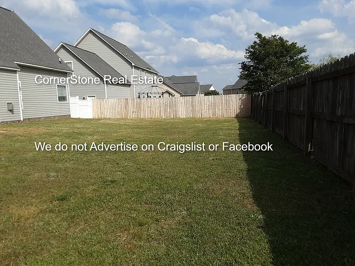 190 Trenton Pl — Photo 17