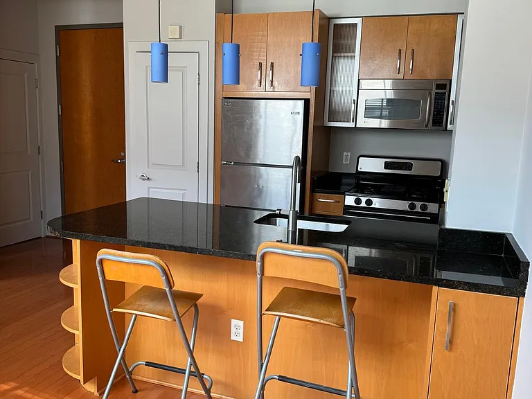 2301 Champlain St NW — Photo 7