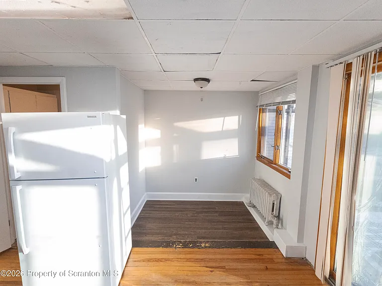 418 E Market St — Photo 10