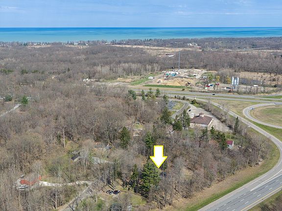 3rd image of 17859 Behner Rd