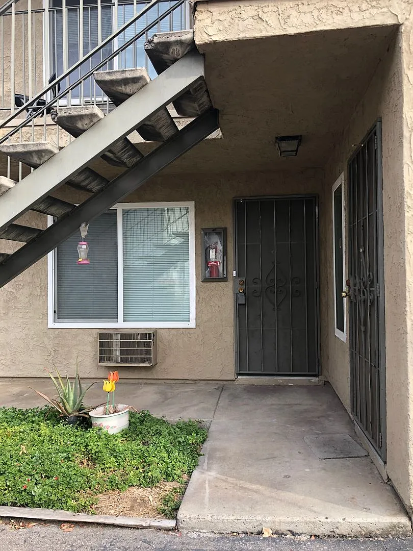 12711Laurel Street — Photo 1