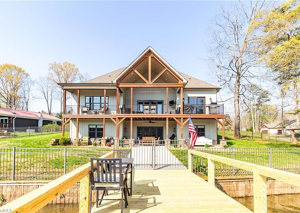 1st image of 1321 Warf Rd