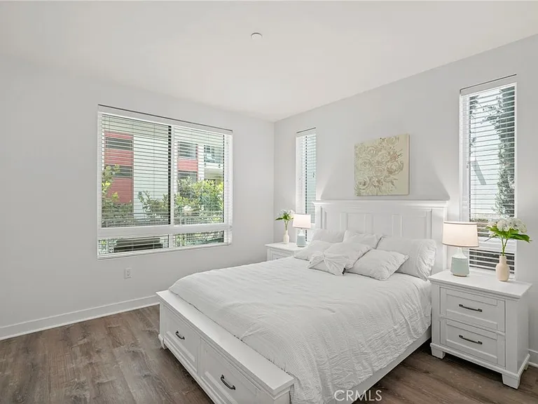 1218 Nolita — Photo 22