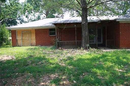 5th image of 920 Bremond St