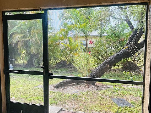 4th image of 130-136 Cape Coral Pkwy W #9