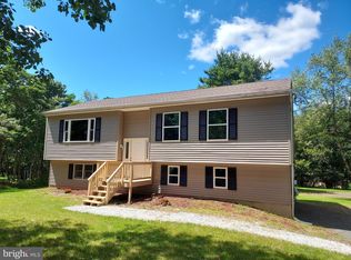 674 Scenic Dr, Albrightsville, PA 18210