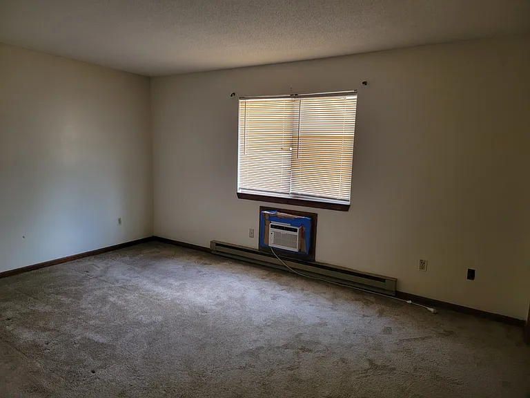 3185 E Main St #5 — Photo 13