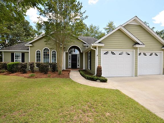2nd image of 3938 Pecan Dr
