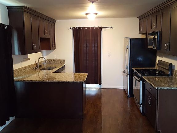 3rd image of 3260 New Jersey Ave