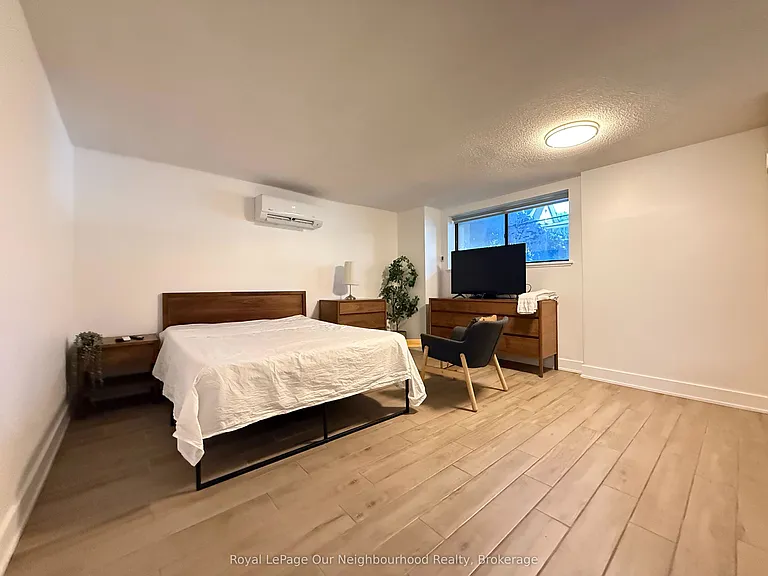 160 Dowling Ave #102 — Photo 4