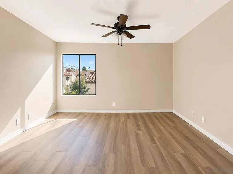 2425 Cranston Dr — Photo 5