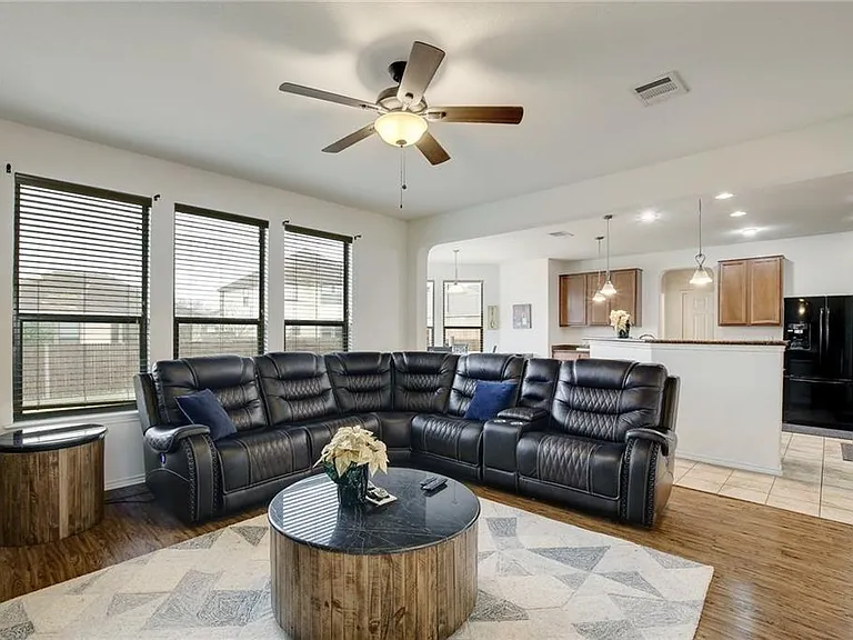 356 Matthews Ln — Photo 10