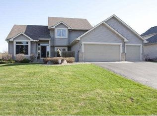 9805 Rosemill Ln, Champlin, MN 55316