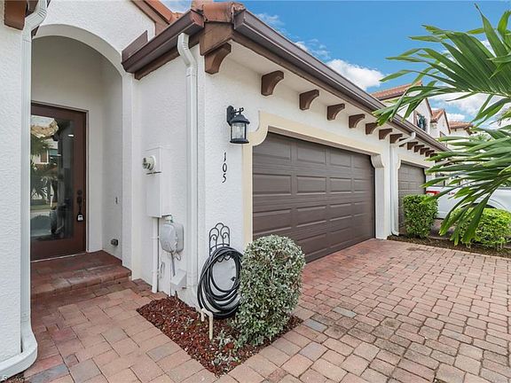 2nd image of 9463 Montebello WAY #105
