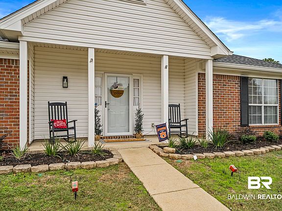 2nd image of 9521 Oak Forrest Dr