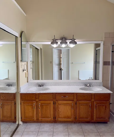 624 Beatty Dr — Photo 14