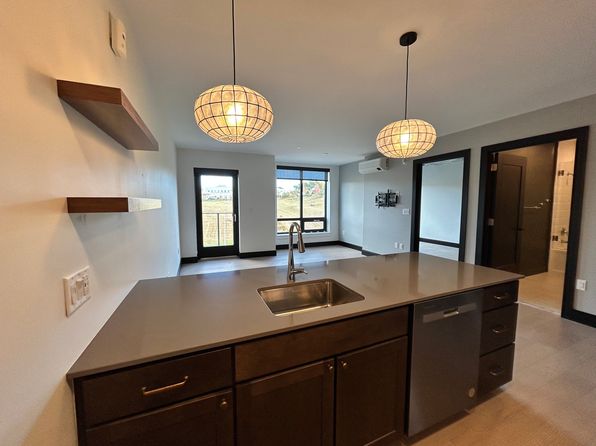 218 Washington Ave #408