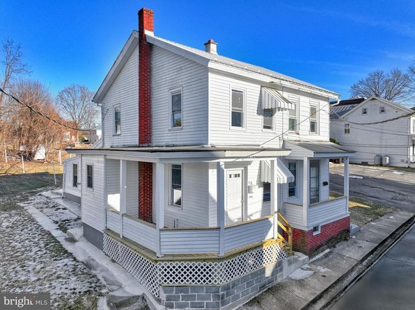 562 Race St, Millersburg, PA 17061