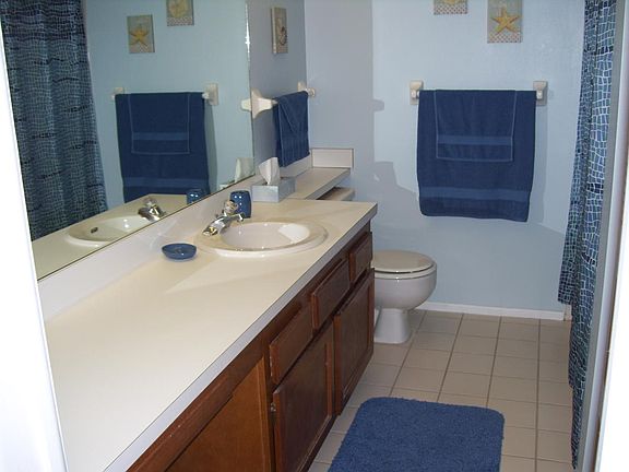 5th image of 40 Woodlake Pl