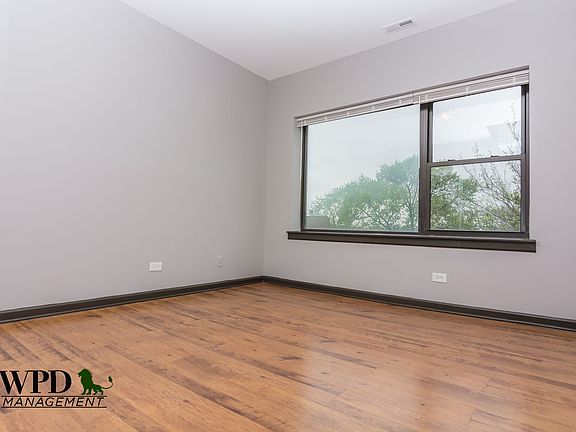 4th image of 7840 S Ellis Ave #108
