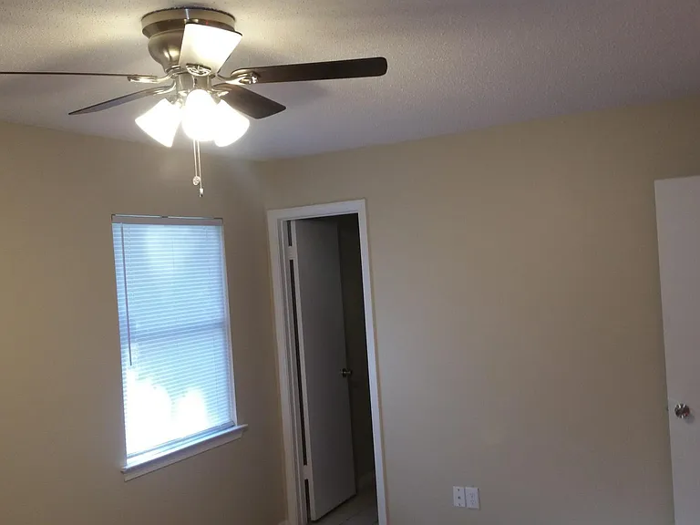 5722 Pheasant Ct — Photo 5