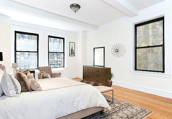 3rd image of 685 W End Ave #3D