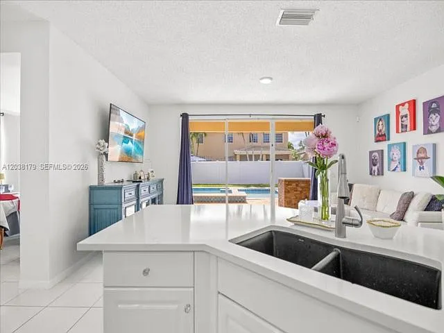 1099 Birchwood Rd — Photo 4