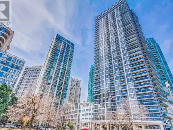223 Webb Dr #1606, Mississauga, ON L5B 0E8