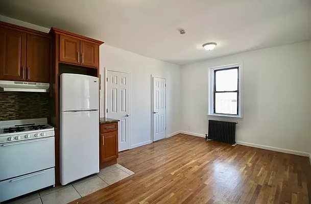 Rented by Hagstrom Management Inc | media 20