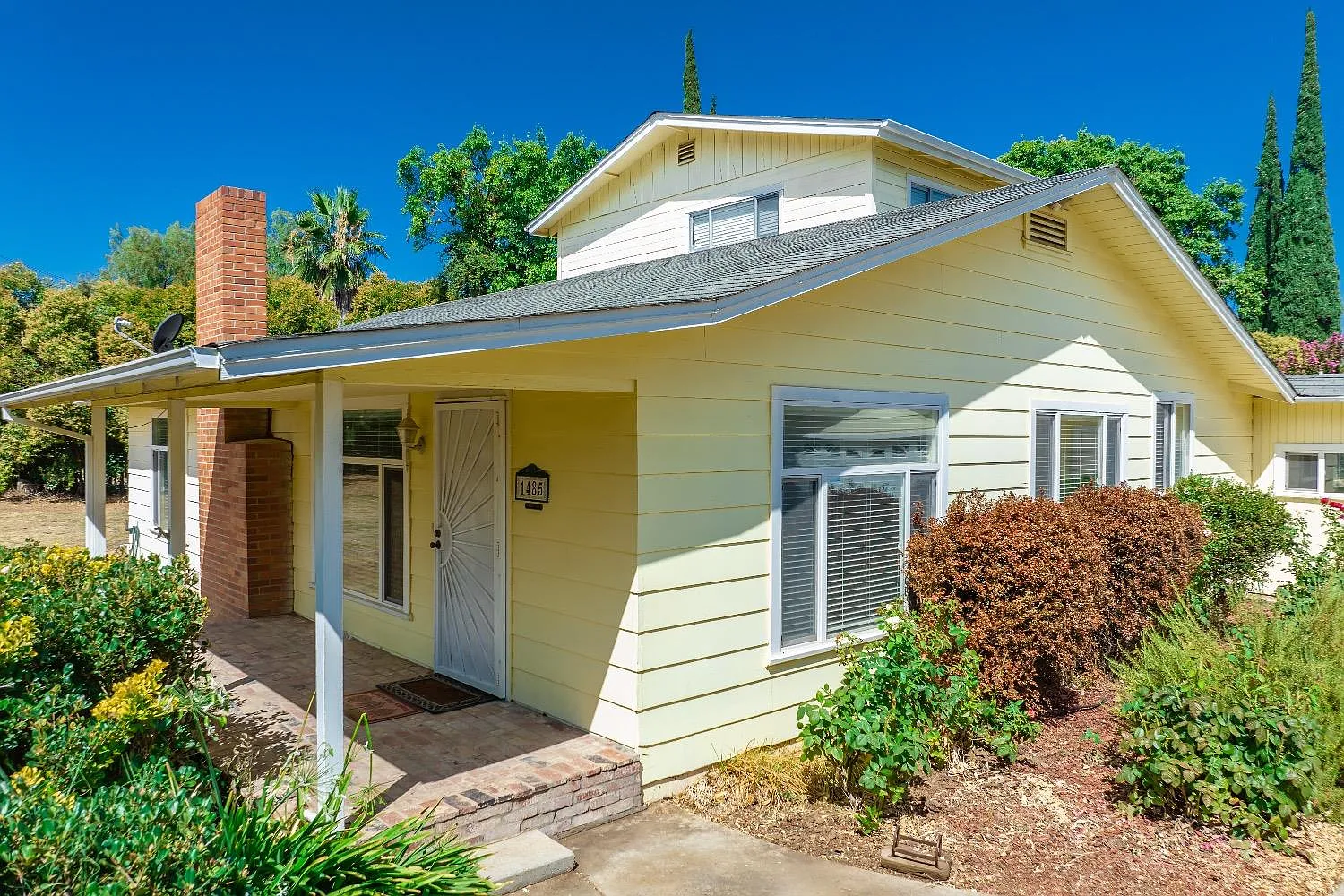 1485 E Olive Ave photo 1