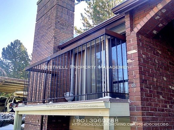 3rd image of 1215 E Cottonwood Hills Dr