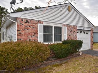 7 Mariner Pl, Brick, NJ 08723