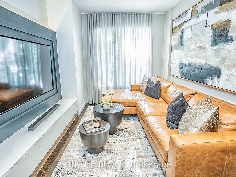 49 Leslie St — Photo 22