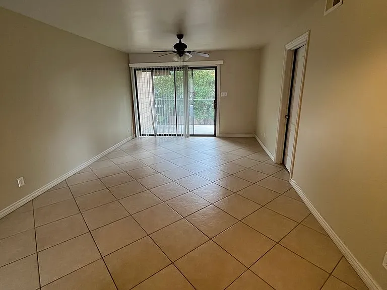 3200 Litzler Dr #10-240 — Photo 2