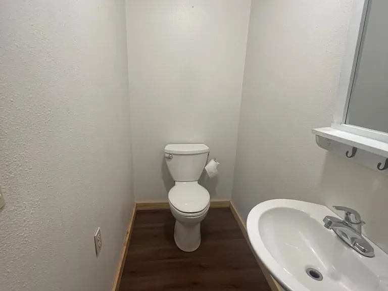 2507 Cedar St — Photo 6