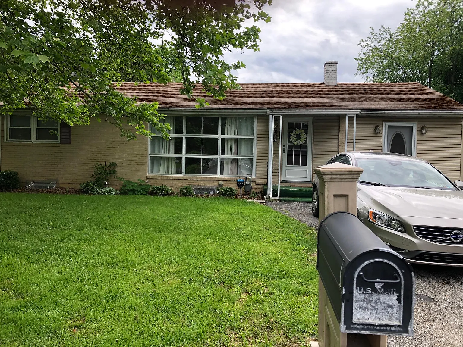 2428 Cambridge Rd photo 1