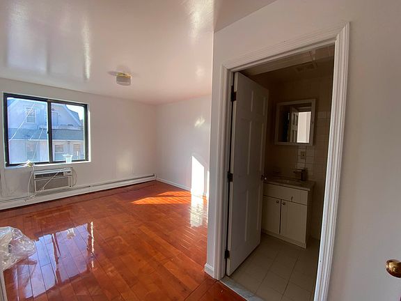 2nd image of 3722 77th St