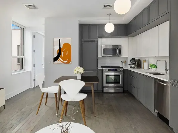 416 West 52nd Street image 2 of 13