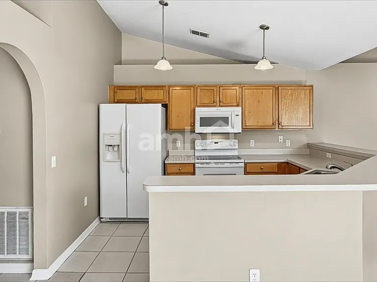 1350 Rolling River Rd — Photo 3